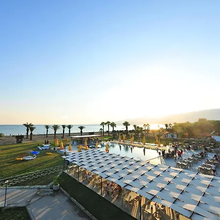 Afytos Tatil Koyu Resort